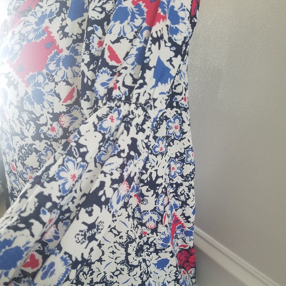 Floral blouse - Picture 3 of 7